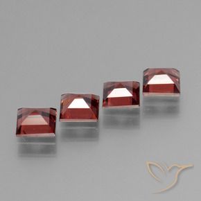 Shop natural 2.89ct スカーレットレッド パイロープガーネット gems, 四角形, from モザンビーグ at GemSelect. In stock, global shipping!