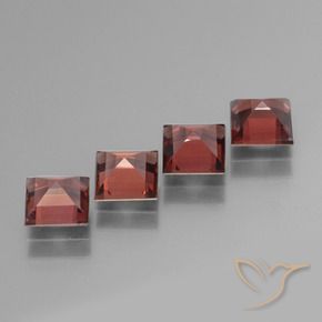 Shop natural 3.09ct ミディアムレッド パイロープガーネット gems, 四角形, from モザンビーグ at GemSelect. In stock, global shipping!