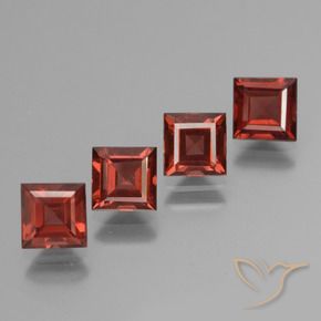 Shop natural 3.28ct ミディアムレッド パイロープガーネット gems, 四角形, from モザンビーグ at GemSelect. In stock, global shipping!