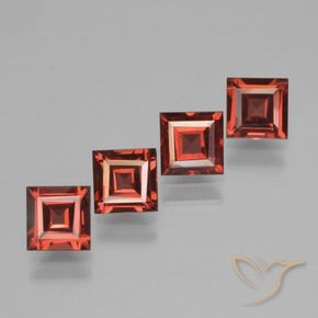 Shop natural 2.87ct ディープレッド パイロープガーネット gems, 四角形, from モザンビーグ at GemSelect. In stock, global shipping!