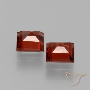 Shop natural 1.54ct スカーレットレッド パイロープガーネット gems, 四角形, from モザンビーグ at GemSelect. In stock, global shipping!