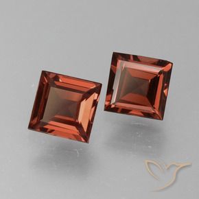 Shop natural 1.47ct ブリックレッド パイロープガーネット gems, 四角形, from モザンビーグ at GemSelect. In stock, global shipping!