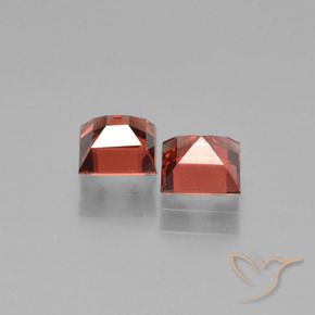 Shop natural 1.70ct ミディアムレッド パイロープガーネット gems, 四角形, from モザンビーグ at GemSelect. In stock, global shipping!