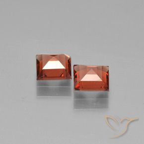 Shop natural 1.43ct ミディアムレッド パイロープガーネット gems, 四角形, from モザンビーグ at GemSelect. In stock, global shipping!