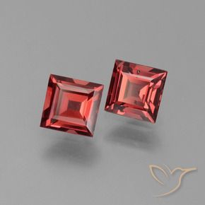 Shop natural 1.43ct ディープレッド パイロープガーネット gems, 四角形, from モザンビーグ at GemSelect. In stock, global shipping!