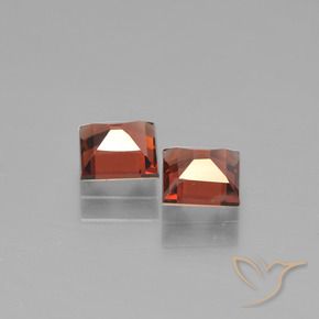 Shop natural 1.52ct カラントレッド パイロープガーネット gems, 四角形, from モザンビーグ at GemSelect. In stock, global shipping!