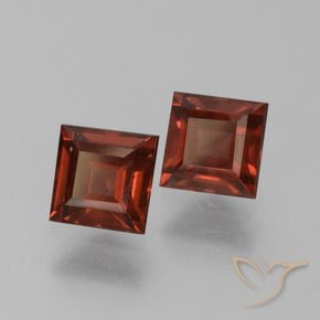 Shop natural 1.73ct サングリアレッド パイロープガーネット gems, 四角形, from モザンビーグ at GemSelect. In stock, global shipping!