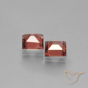 Shop natural 1.49ct ミディアムレッド パイロープガーネット gems, 四角形, from モザンビーグ at GemSelect. In stock, global shipping!