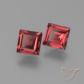 Shop natural 1.46ct ダークレッド パイロープガーネット gems, 四角形, from モザンビーグ at GemSelect. In stock, global shipping!