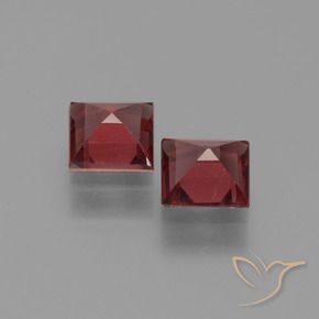 Shop natural 1.46ct ダークレッド パイロープガーネット gems, 四角形, from モザンビーグ at GemSelect. In stock, global shipping!