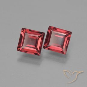 Shop natural 1.55ct ピンクがかったレッド パイロープガーネット gems, 四角形, from モザンビーグ at GemSelect. In stock, global shipping!