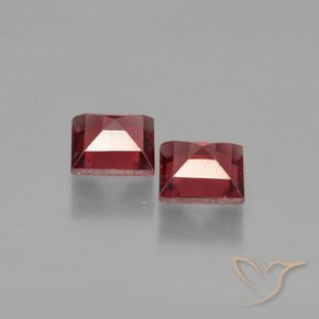 Shop natural 1.55ct ピンクがかったレッド パイロープガーネット gems, 四角形, from モザンビーグ at GemSelect. In stock, global shipping!