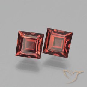 Shop natural 1.60ct ディープレッド パイロープガーネット gems, 四角形, from モザンビーグ at GemSelect. In stock, global shipping!