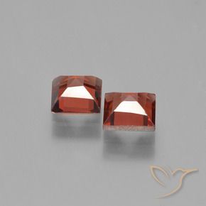 Shop natural 1.58ct ミディアムレッド パイロープガーネット gems, 四角形, from モザンビーグ at GemSelect. In stock, global shipping!