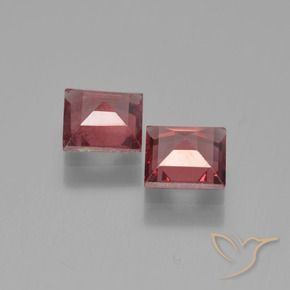 Shop natural 1.45ct 濃いレッドワイン パイロープガーネット gems, 四角形, from モザンビーグ at GemSelect. In stock, global shipping!