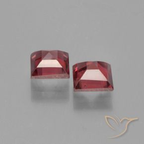 Shop natural 1.62ct メルローレッド パイロープガーネット gems, 四角形, from モザンビーグ at GemSelect. In stock, global shipping!