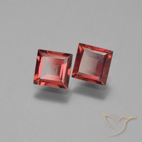 Shop natural 1.45ct メルローレッド パイロープガーネット gems, 四角形, from モザンビーグ at GemSelect. In stock, global shipping!