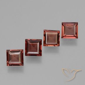 Shop natural 2.84ct カラントレッド パイロープガーネット gems, 四角形, from モザンビーグ at GemSelect. In stock, global shipping!