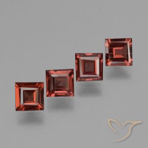 Shop natural 2.48ct カラントレッド パイロープガーネット gems, 四角形, from モザンビーグ at GemSelect. In stock, global shipping!
