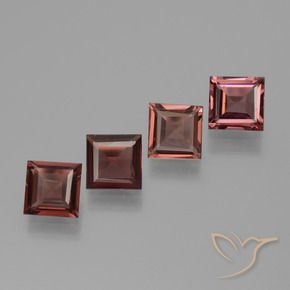 Shop natural 2.27ct ミディアムレッド パイロープガーネット gems, 四角形, from モザンビーグ at GemSelect. In stock, global shipping!