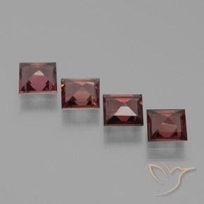 Shop natural 2.27ct ミディアムレッド パイロープガーネット gems, 四角形, from モザンビーグ at GemSelect. In stock, global shipping!
