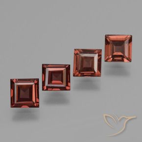 Shop natural 2.86ct ディープレッド パイロープガーネット gems, 四角形, from モザンビーグ at GemSelect. In stock, global shipping!