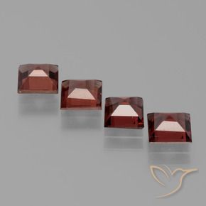 Shop natural 2.86ct ディープレッド パイロープガーネット gems, 四角形, from モザンビーグ at GemSelect. In stock, global shipping!