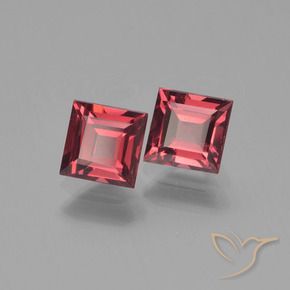 Shop natural 1.57ct メルローレッド パイロープガーネット gems, 四角形, from モザンビーグ at GemSelect. In stock, global shipping!