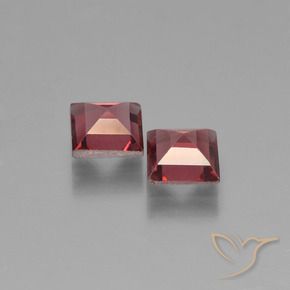 Shop natural 1.53ct メルローレッド パイロープガーネット gems, 四角形, from モザンビーグ at GemSelect. In stock, global shipping!