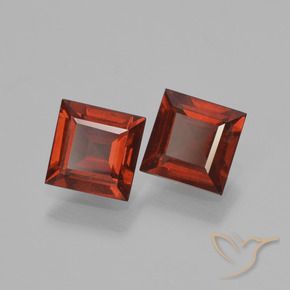 Shop natural 1.41ct ダークレッド パイロープガーネット gems, 四角形, from モザンビーグ at GemSelect. In stock, global shipping!