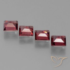 Shop natural 2.68ct ピンクがかったレッド パイロープガーネット gems, 四角形, from モザンビーグ at GemSelect. In stock, global shipping!