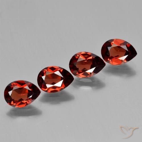 Shop natural 3.43ct ミディアムレッド パイロープガーネット gems, 洋梨の形, from モザンビーグ at GemSelect. In stock, global shipping!
