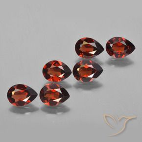 Shop natural 4.70ct ダークレッド パイロープガーネット gems, 洋梨の形, from モザンビーグ at GemSelect. In stock, global shipping!