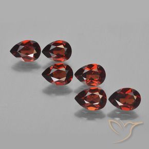 Shop natural 4.96ct ダークレッド パイロープガーネット gems, 洋梨の形, from モザンビーグ at GemSelect. In stock, global shipping!