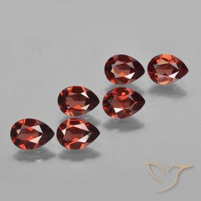 Shop natural 4.55ct ミディアムレッド パイロープガーネット gems, 洋梨の形, from モザンビーグ at GemSelect. In stock, global shipping!