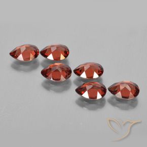 Shop natural 4.55ct ミディアムレッド パイロープガーネット gems, 洋梨の形, from モザンビーグ at GemSelect. In stock, global shipping!