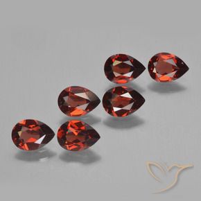 Shop natural 4.57ct メルローレッド パイロープガーネット gems, 洋梨の形, from モザンビーグ at GemSelect. In stock, global shipping!