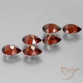 Shop natural 5.48ct 明るい赤 パイロープガーネット gems, 洋梨の形, from モザンビーグ at GemSelect. In stock, global shipping!