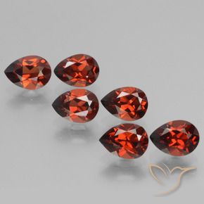 Shop natural 5.55ct 明るい赤 パイロープガーネット gems, 洋梨の形, from モザンビーグ at GemSelect. In stock, global shipping!