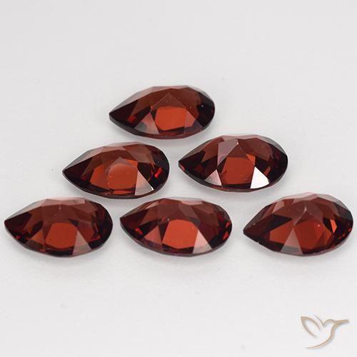 Shop natural 4.77ct ディープレッド パイロープガーネット gems, 洋梨の形, from モザンビーグ at GemSelect. In stock, global shipping!