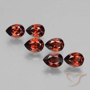 Shop natural 5.45ct ディープレッド パイロープガーネット gems, 洋梨の形, from モザンビーグ at GemSelect. In stock, global shipping!