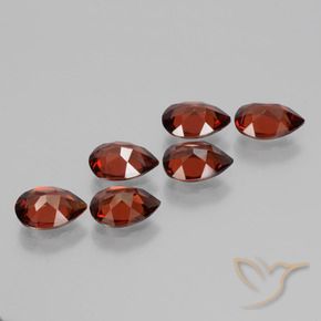 Shop natural 4.61ct ディープレッド パイロープガーネット gems, 洋梨の形, from モザンビーグ at GemSelect. In stock, global shipping!