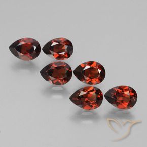 Shop natural 5.37ct ディープレッド パイロープガーネット gems, 洋梨の形, from モザンビーグ at GemSelect. In stock, global shipping!
