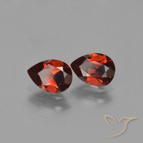 Shop natural 1.73ct ダークレッド パイロープガーネット gems, 洋梨の形, from モザンビーグ at GemSelect. In stock, global shipping!