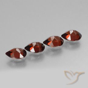 Shop natural 3.62ct カラントレッド パイロープガーネット gems, 洋梨の形, from モザンビーグ at GemSelect. In stock, global shipping!