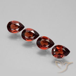 Shop natural 3.22ct ダークレッド パイロープガーネット gems, 洋梨の形, from モザンビーグ at GemSelect. In stock, global shipping!