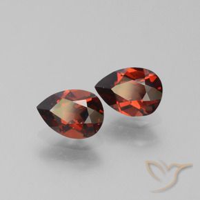 Shop natural 1.80ct ミディアムレッド パイロープガーネット gems, 洋梨の形, from モザンビーグ at GemSelect. In stock, global shipping!
