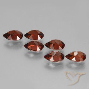 Shop natural 5.16ct ダークレッド パイロープガーネット gems, 洋梨の形, from モザンビーグ at GemSelect. In stock, global shipping!