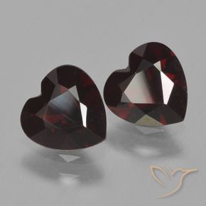 Shop natural 1.70ct ダークレッド パイロープガーネット gems, 心臓, from モザンビーグ at GemSelect. In stock, global shipping!