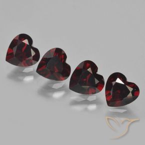 Shop natural 3.38ct 黒がかった赤 パイロープガーネット gems, 心臓, from モザンビーグ at GemSelect. In stock, global shipping!
